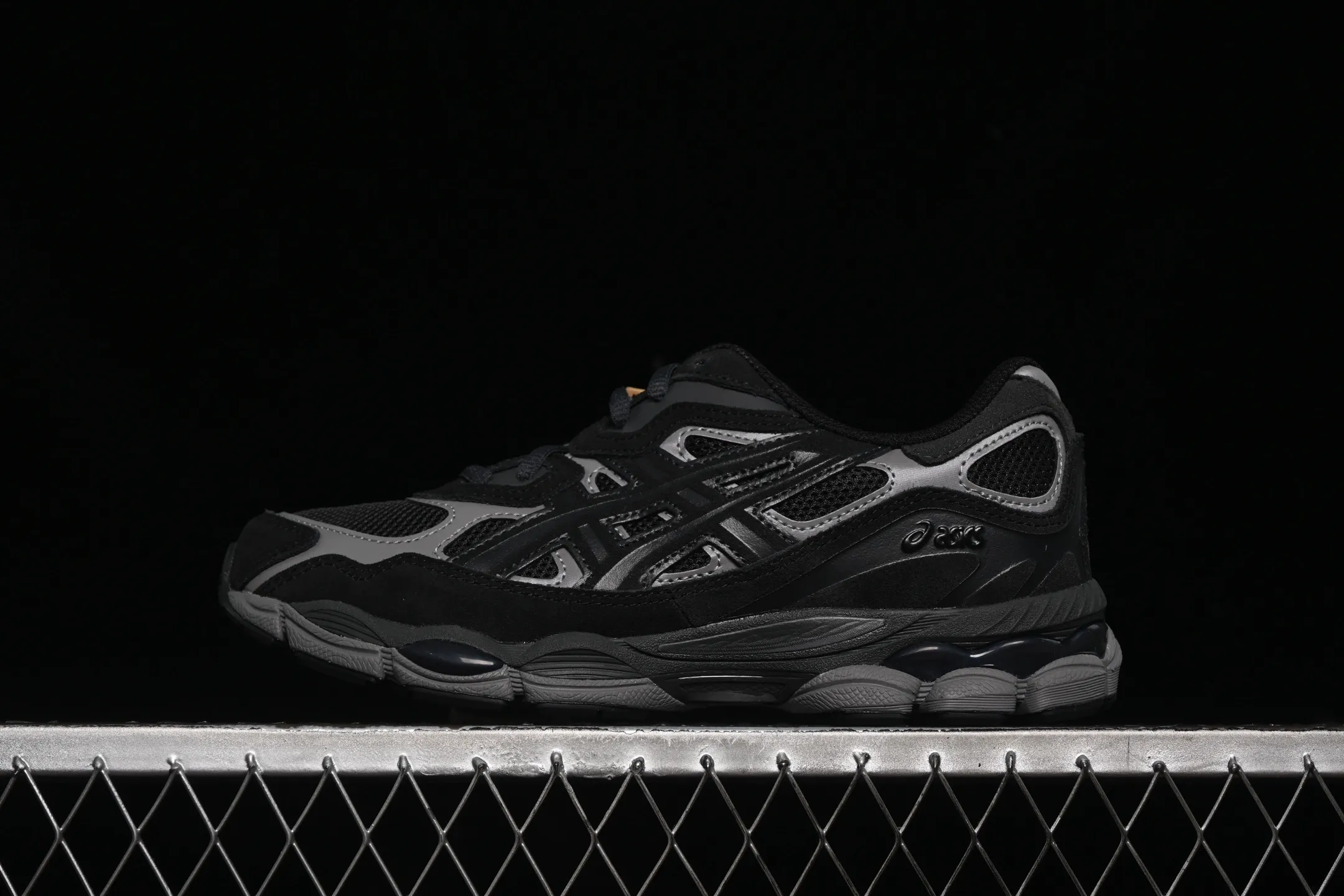 All categories Asics ASICS series Asics Gel-NYC 1201A789-020